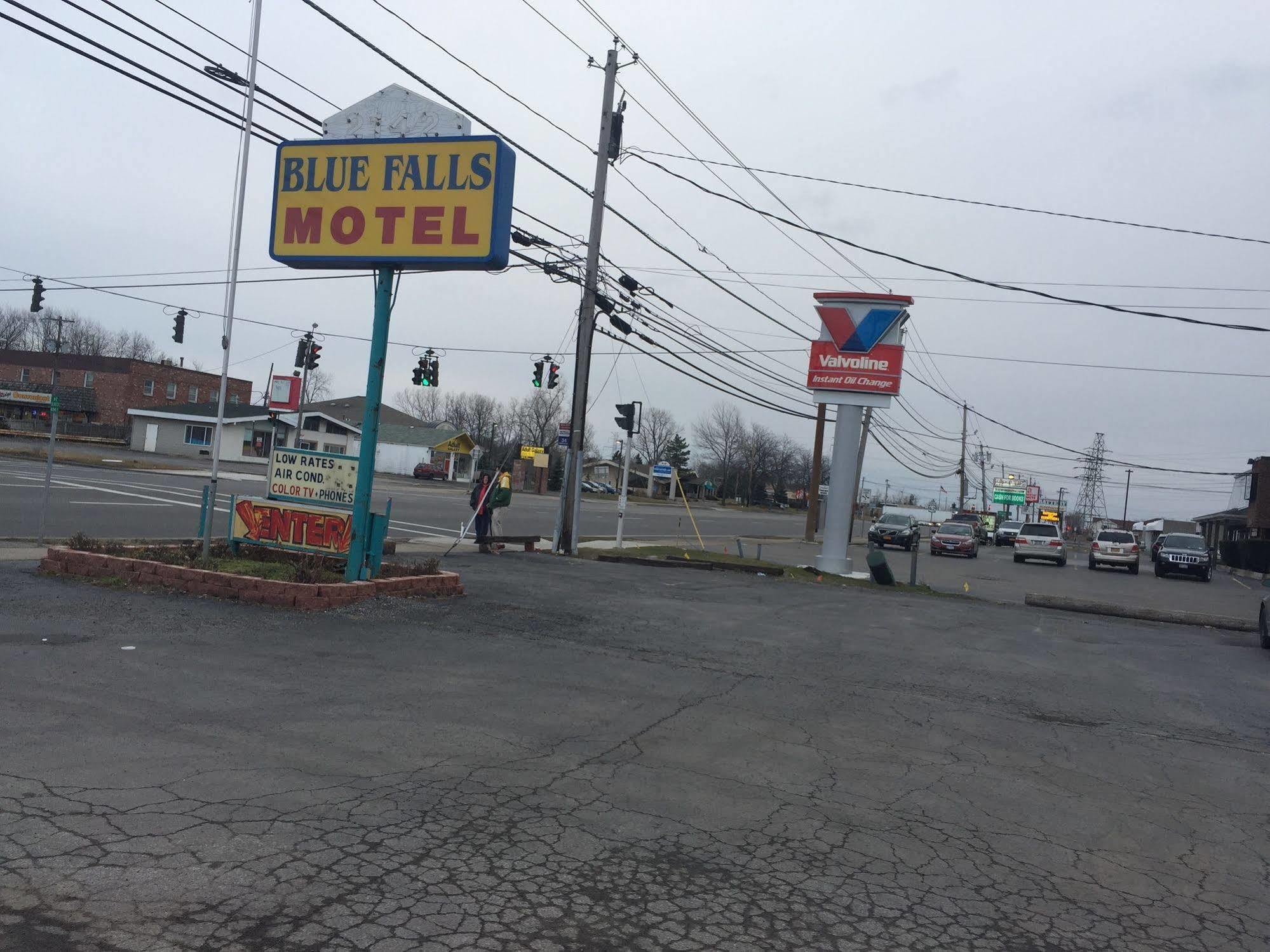 Motel Blue Falls *